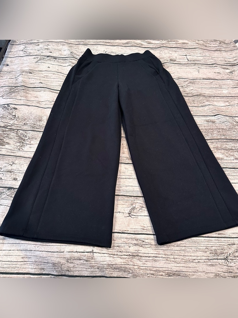 SPANX Black Wide-Leg Pull On Cloud Like Lightweight Dress Pants Size LP